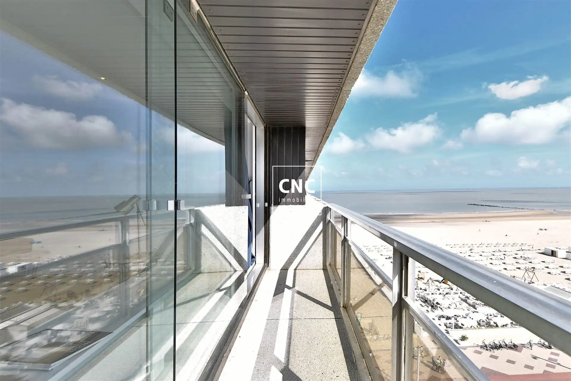 Studio met panoramisch zeezicht en zonneterras in Duinbergen foto 10