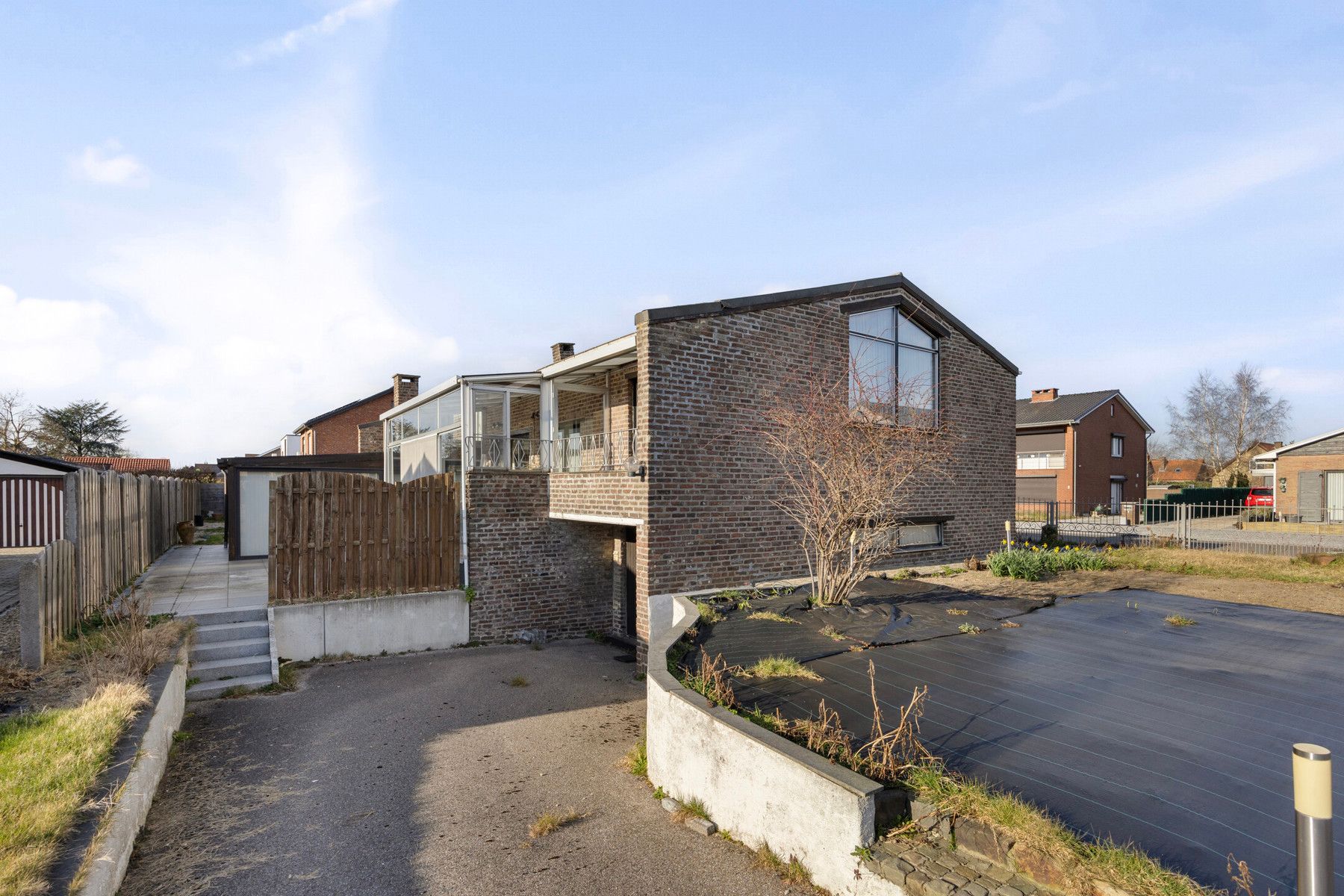 Ruime hoekwoning in Houthalen-Oost met enorm potentieel! foto 34