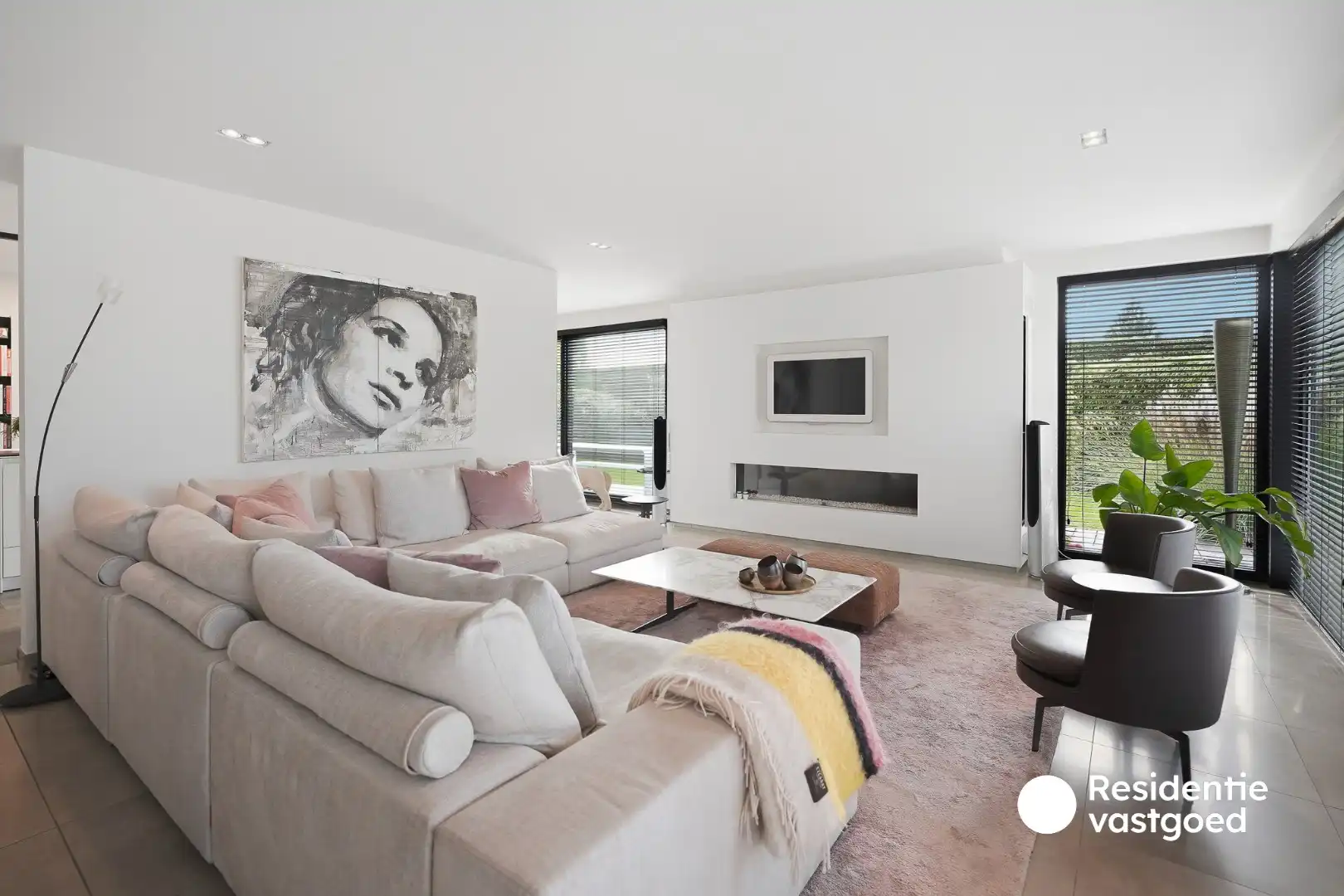 Exclusieve villa met zwembad en wellness! foto 9