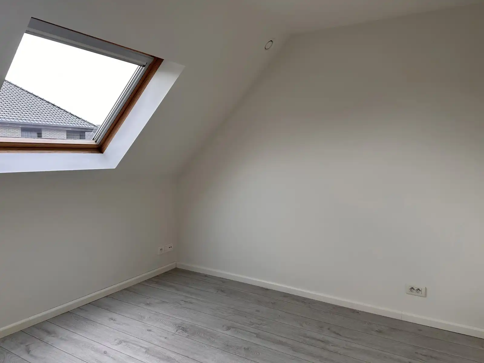 Woning met 4 slaapkamers in rustige wijk foto 10