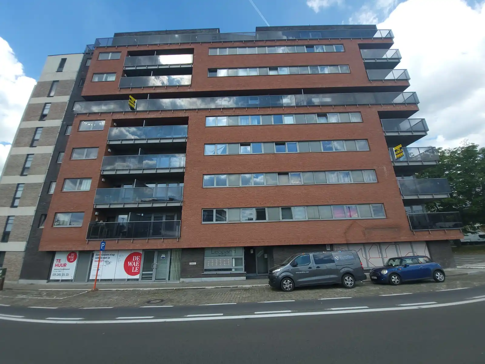 Appartement met 2 slaapkamers & 2 zonnige terrassen in Gent foto 2