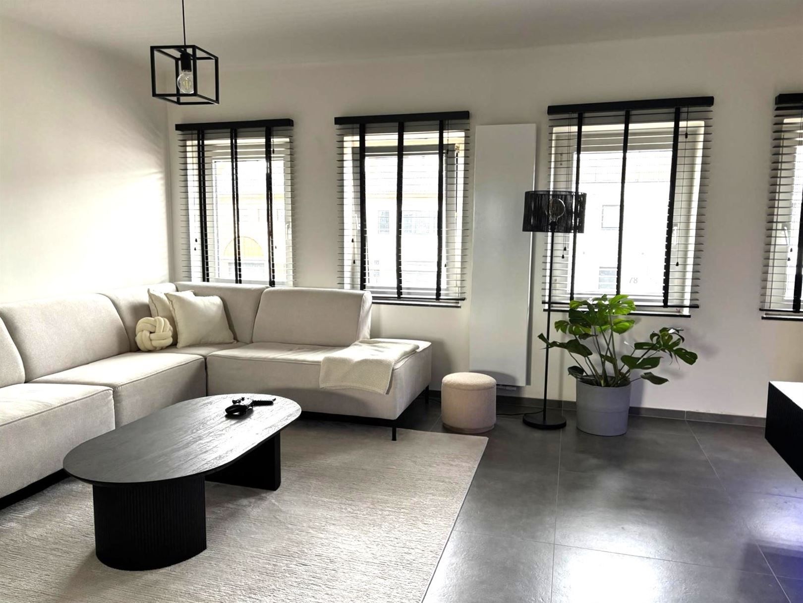 TE HUUR: Duplex-appartement met centrale ligging te Heusden-Zolder!  foto 3