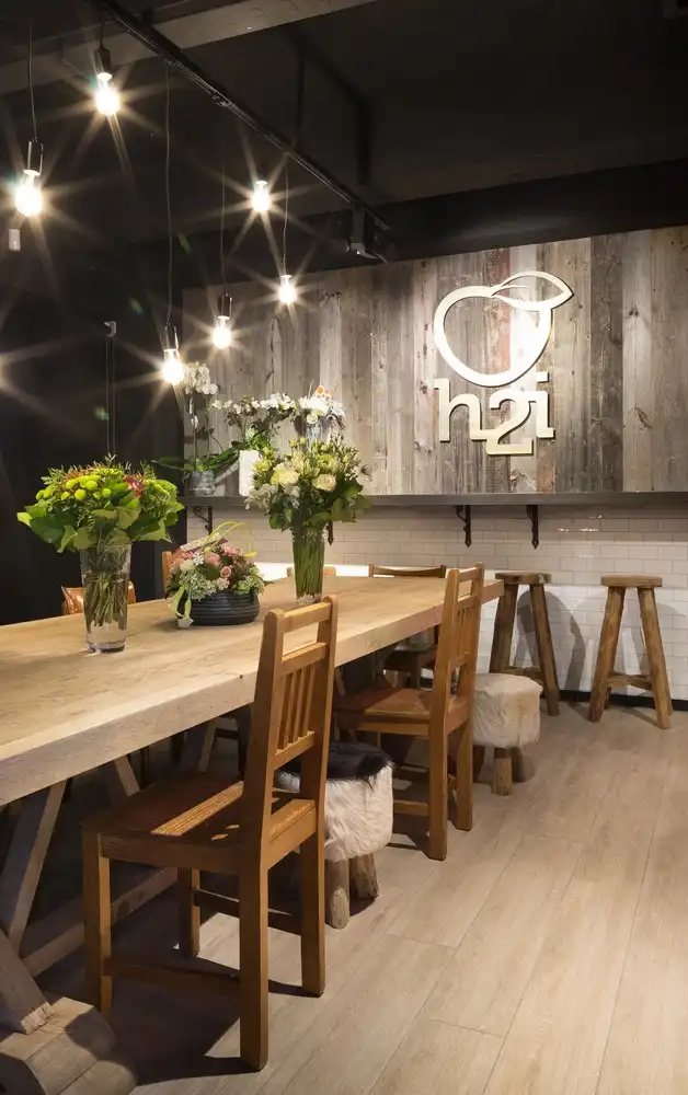 Opvallend instapklaar handelspand met 17 m gevelbreedte en topvisibiliteit foto 18