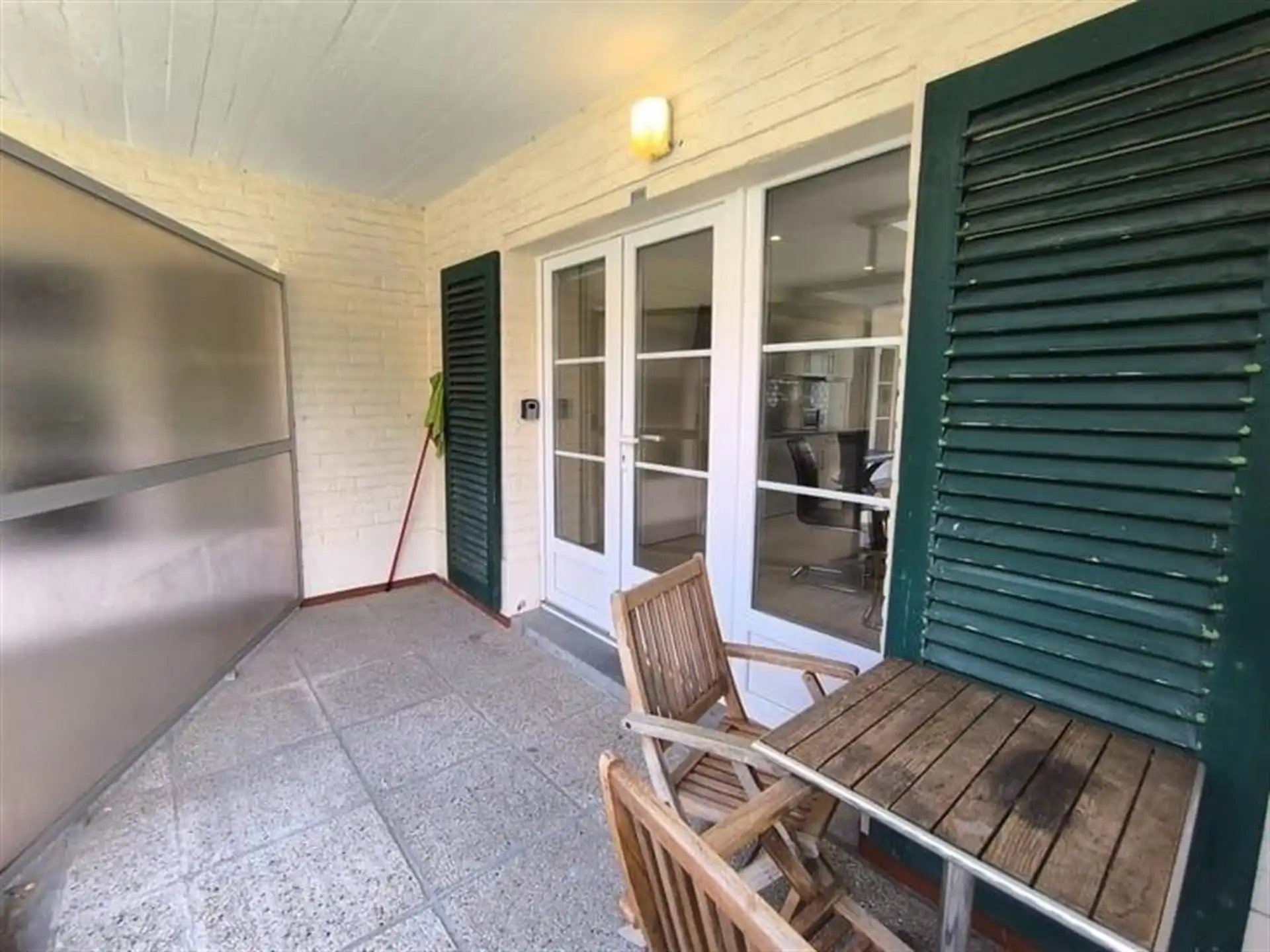 Ruim 2 slaapkamer appartement met zonnig terras.  foto 8