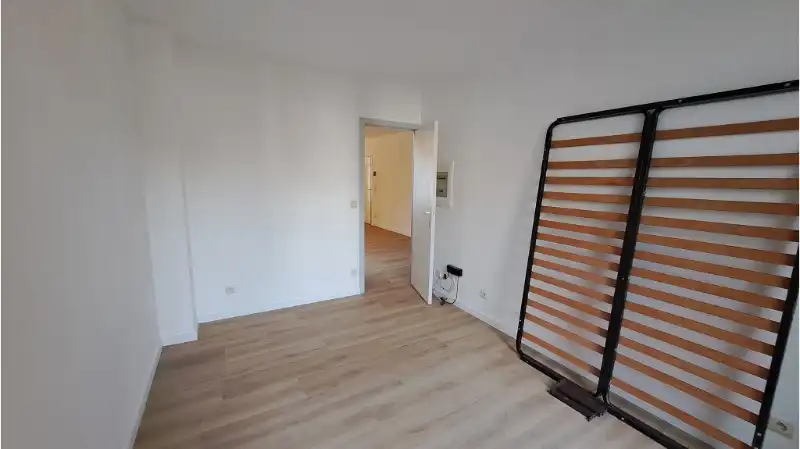 Ruim 1-slaapkamerappartement met Terras te huur in Brugge foto 9