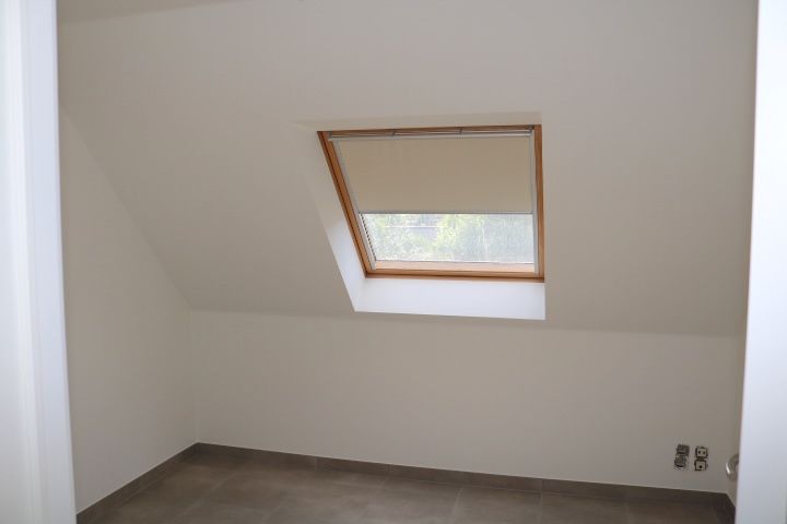 Toffe instapklare woning met 3 slaapkamers en carport foto 19