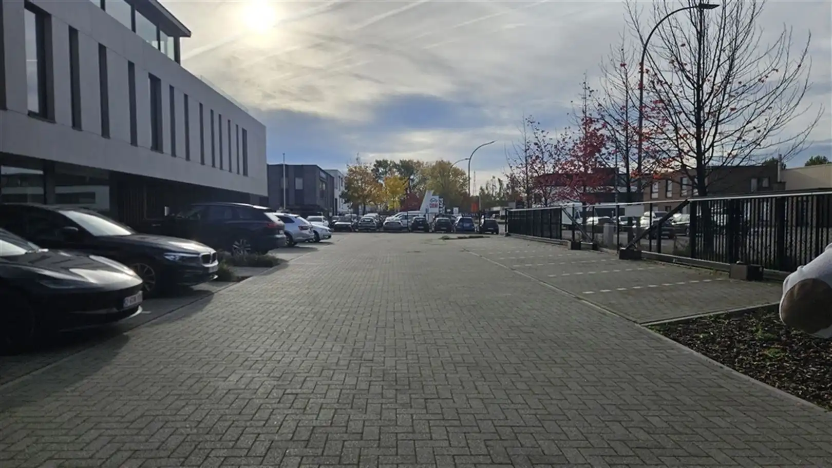 Semi-industrieel bedrijfsgebouw op toplocatie foto 4