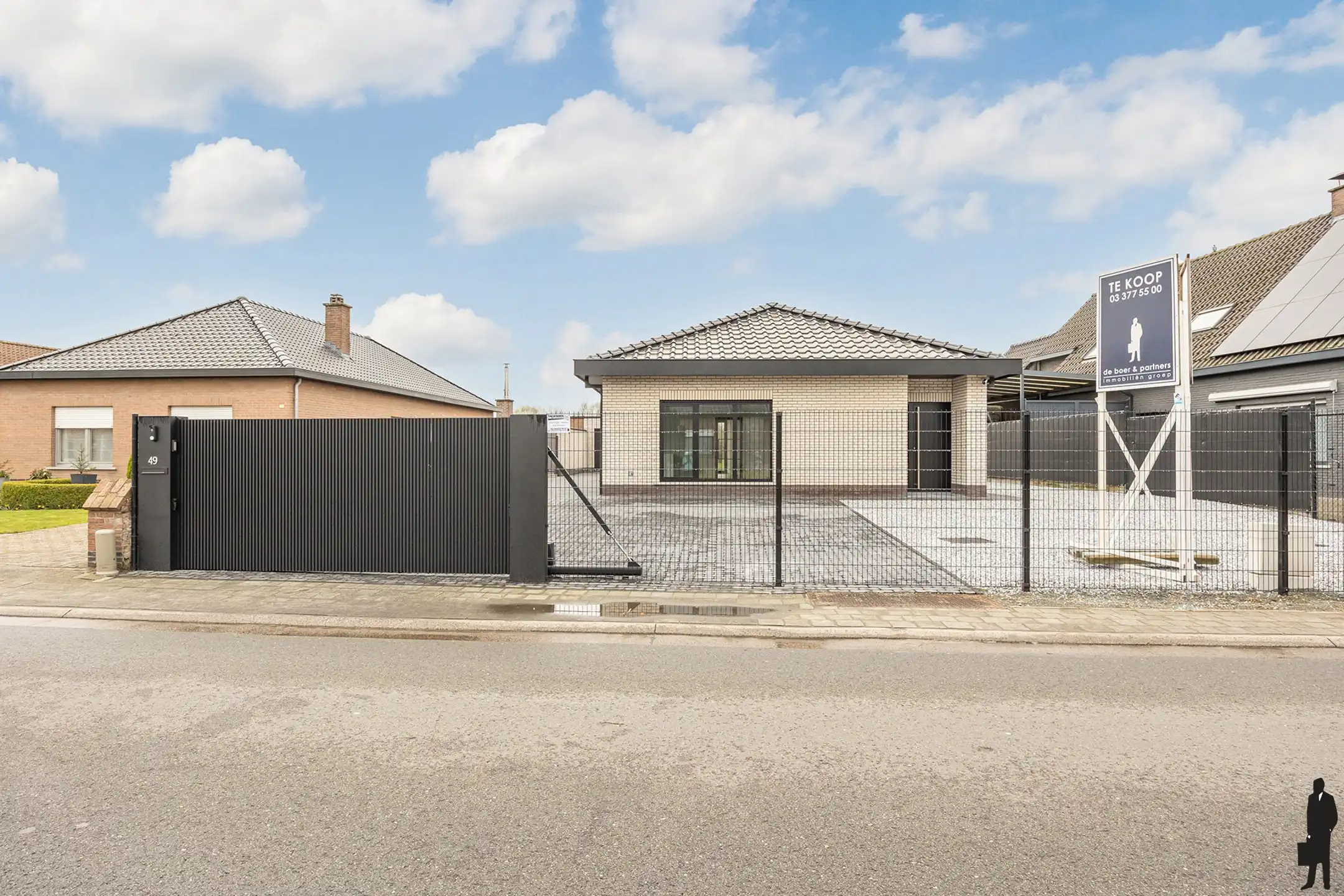 Gerenoveerde bungalow met weids uitzicht en externe garage foto 15