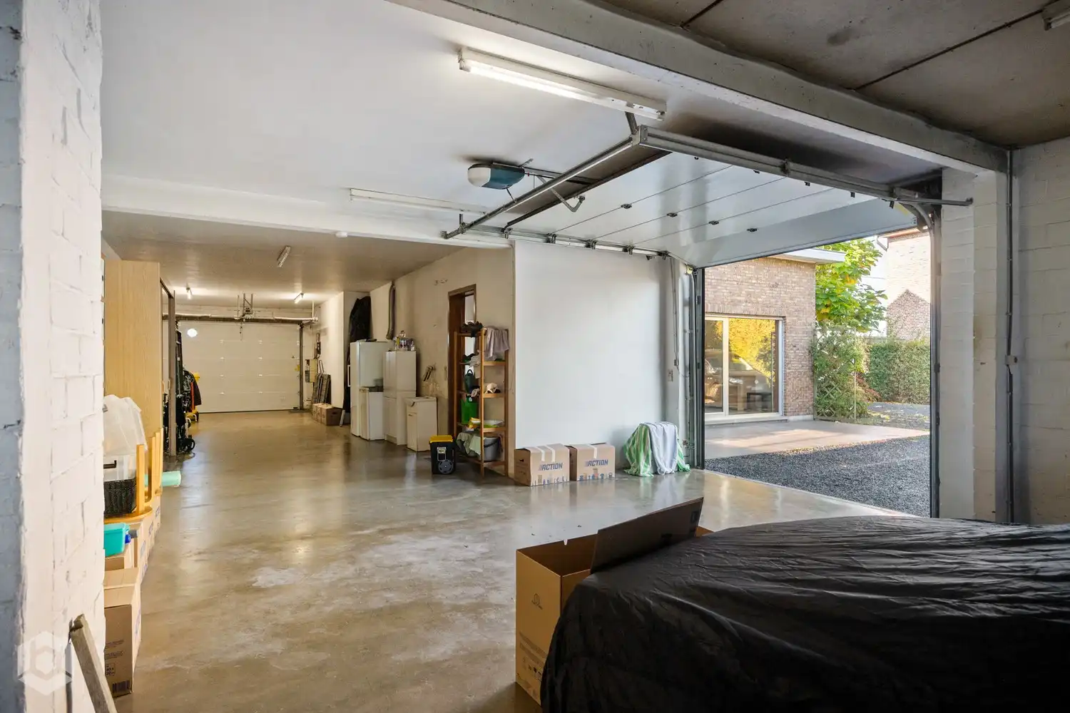 Woning met 3 à 4 slpkrs en grote garage (mogelijk tot handel) foto 14