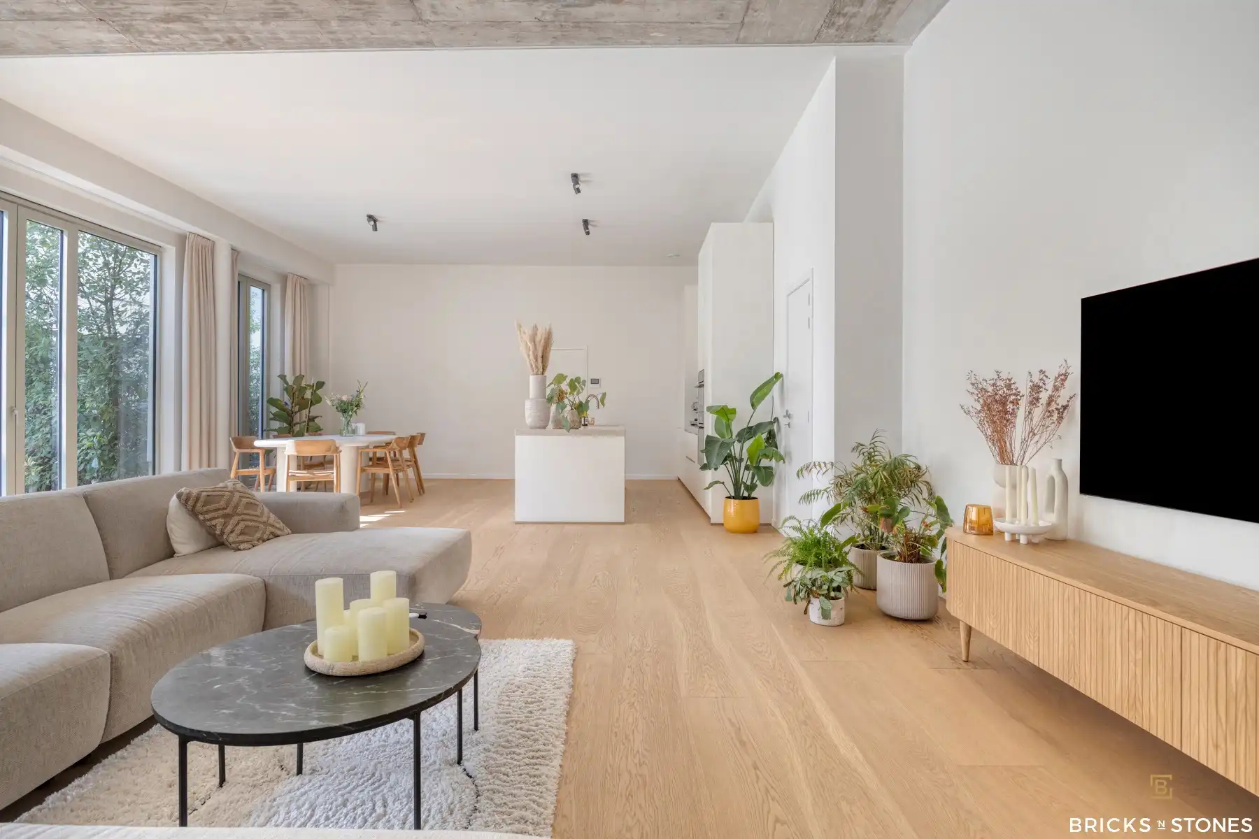 Verborgen parel: gelijkvloers appartement met terras foto 7