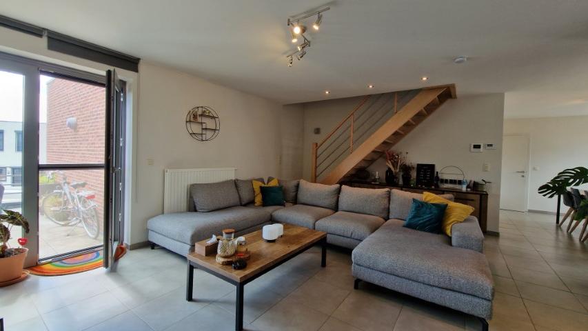 Ruim, energiezuinig DUPLEXAPPARTEMENT met 2slaapkmers, mooie leeefruuimten, terras en parking. foto 21