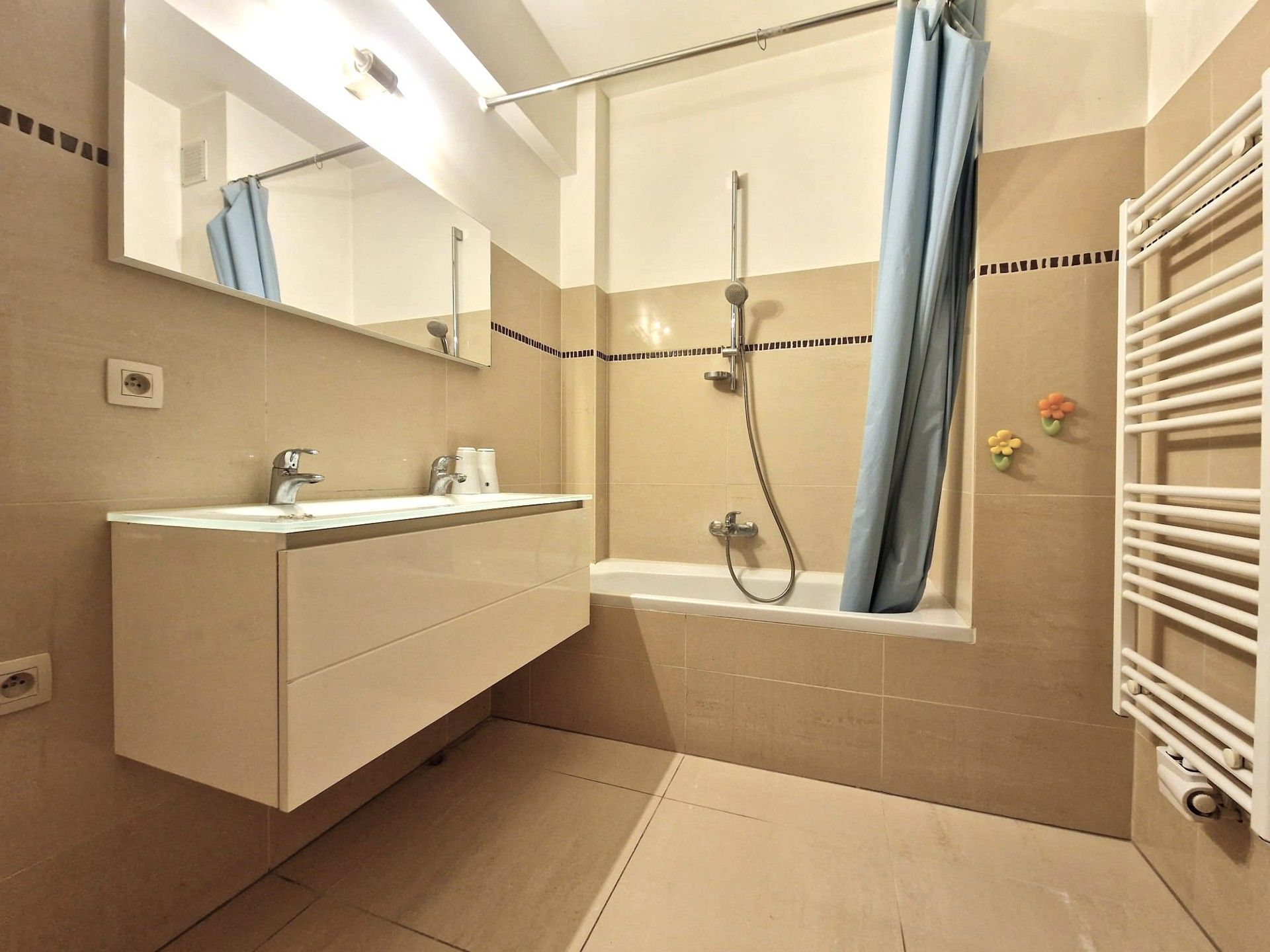 Appartement te huur foto 9
