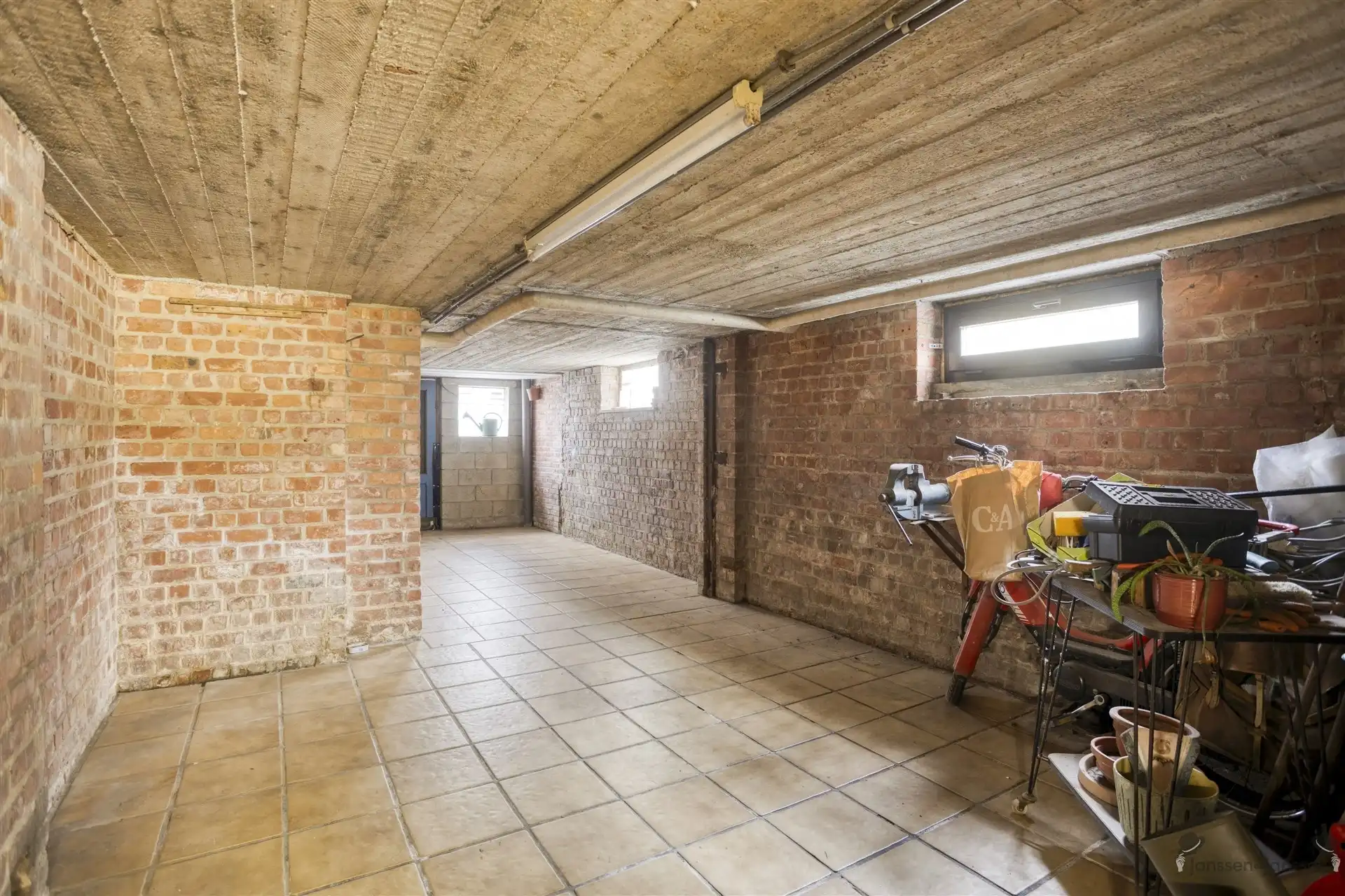 Rustig gelegen woning met prachtig uitzicht foto 17