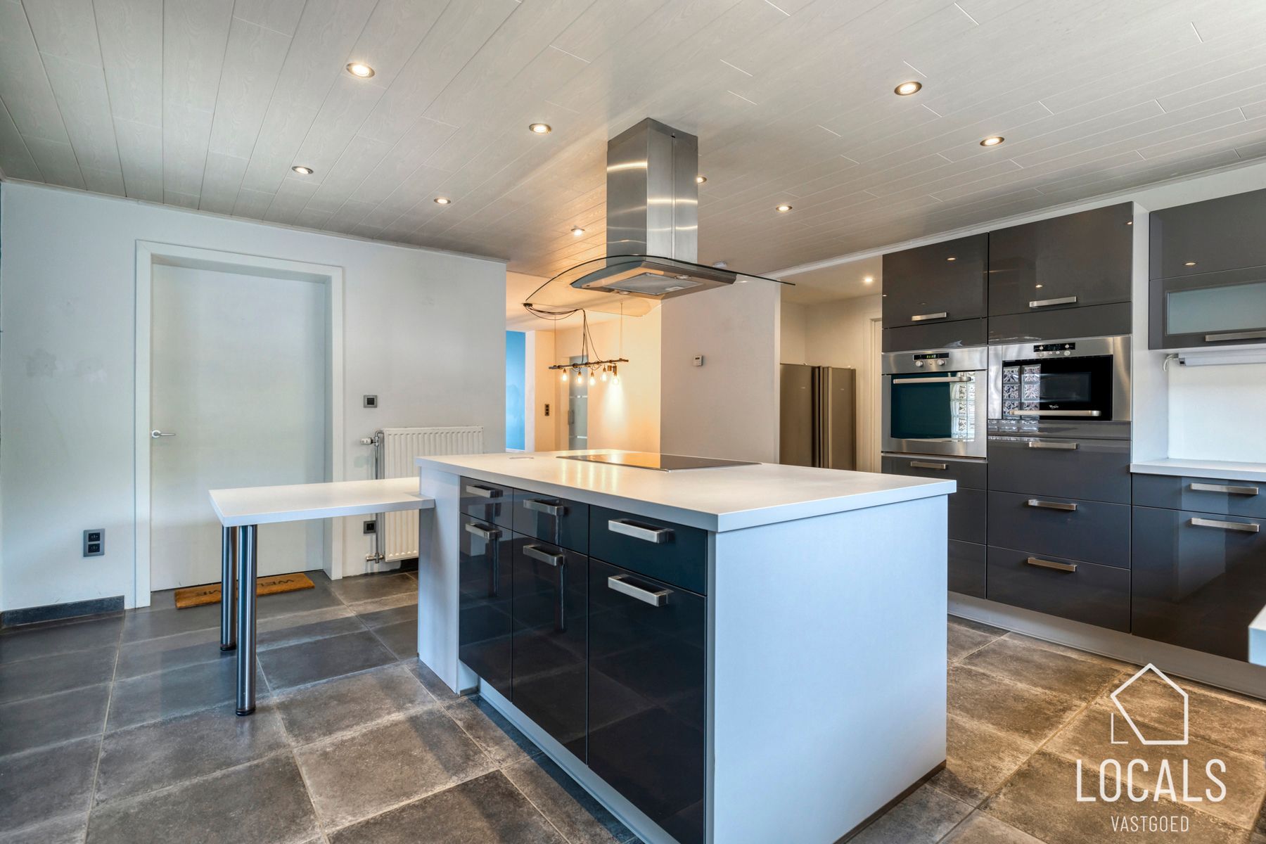 Gerenoveerde woning met mogelijkheid tot 4 slaapkamers foto 9