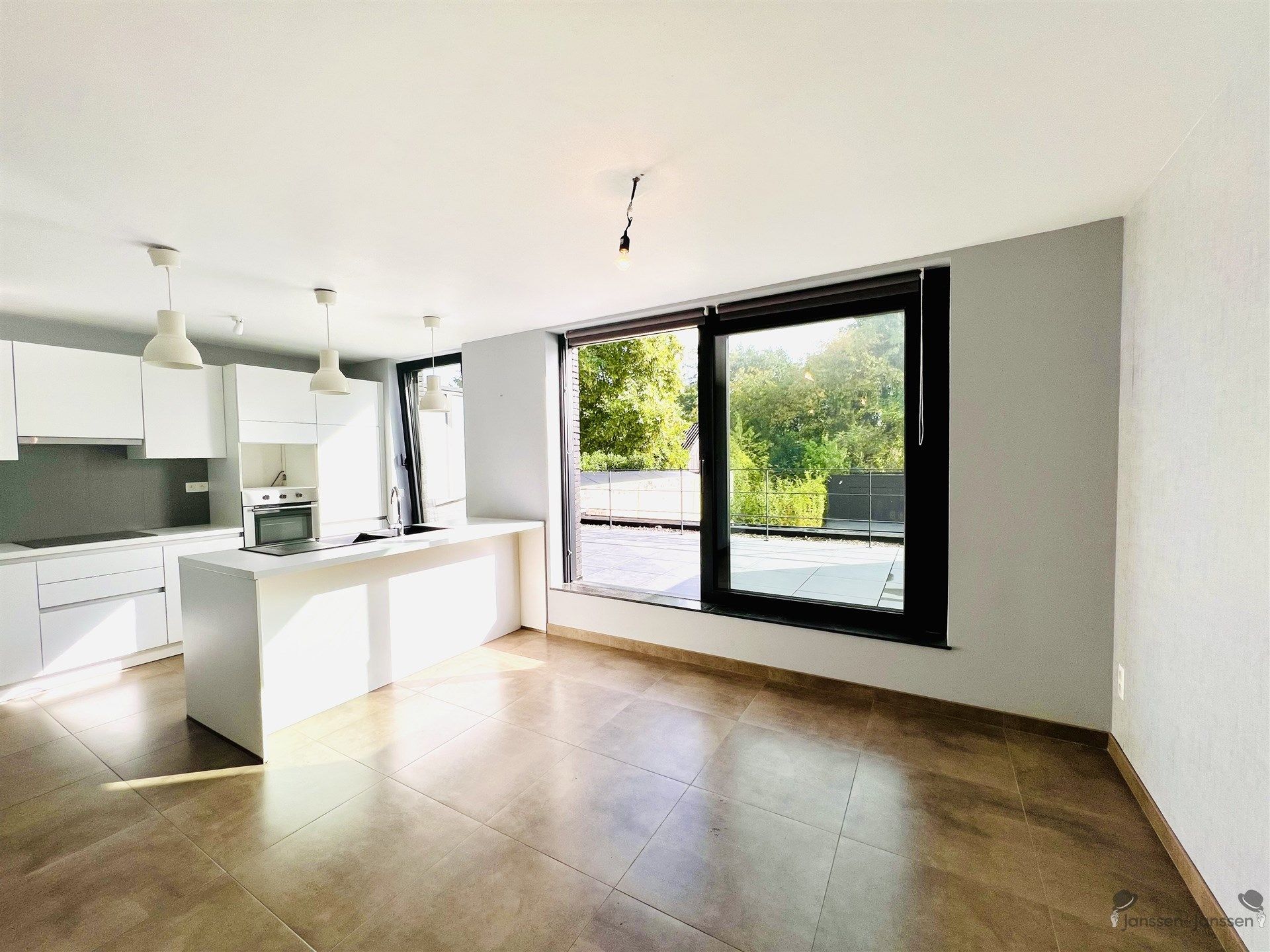 recent instapklaar1 slpk appartement met ruim terras foto 4