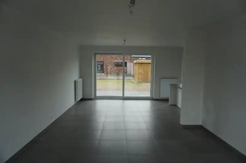 Recente nIeuwbouwwoning met 3 slk en carport foto 5
