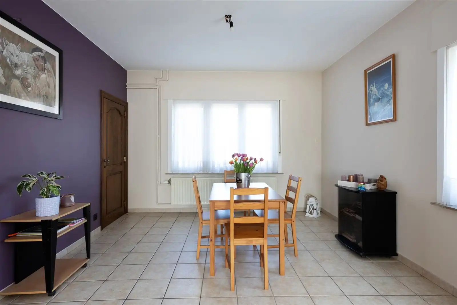 Alleenstaande lwoning met bijgebouw, garage en tuin op 6are23 foto 8