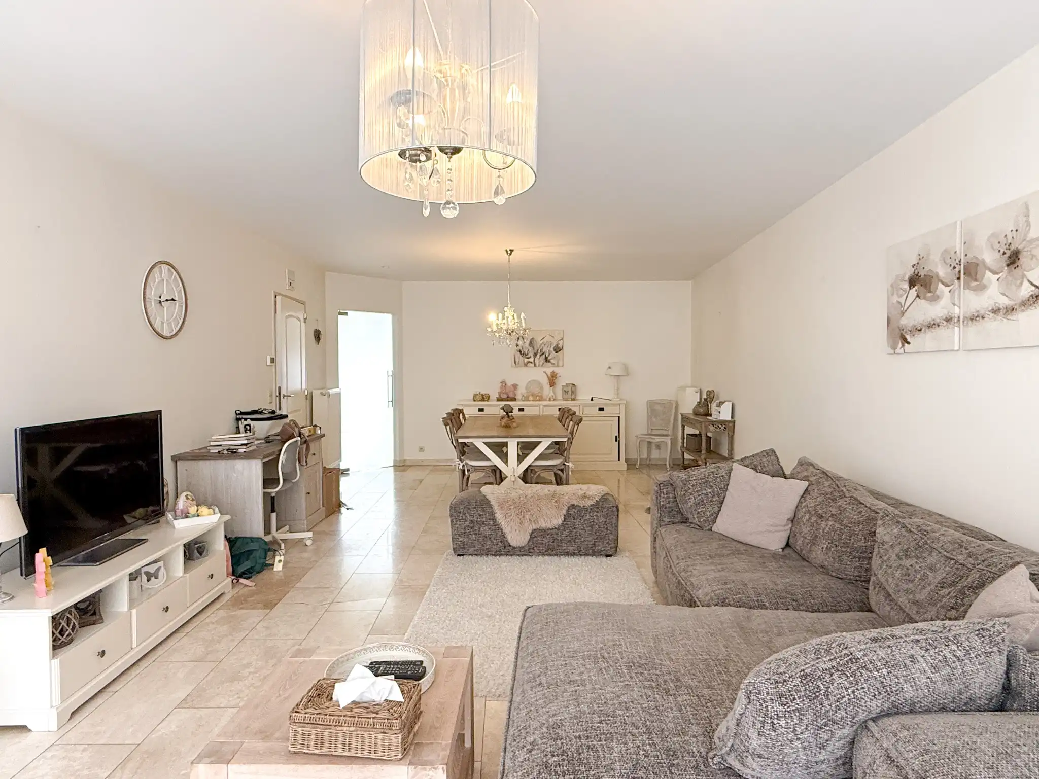 Lichtrijk appartement in centrum Beveren met 2 slaapkamers en 2 terrassen foto 3