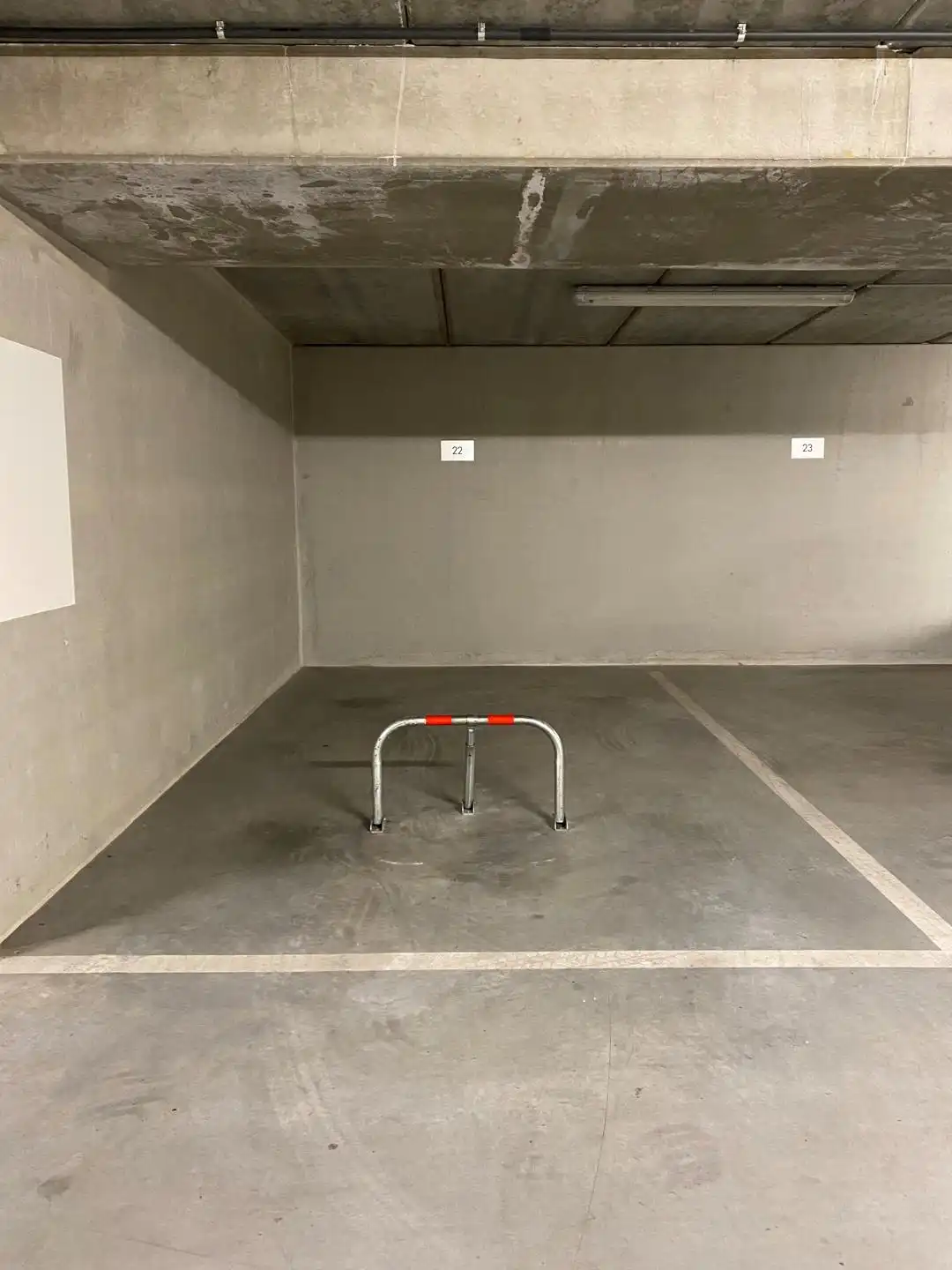 CASALINA REAL ESTATE stelt te huur  - parkeerplaats nr 22 foto {{pictureIndex}}