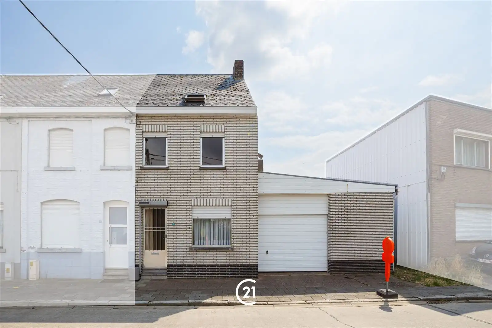  Halfopen woning met garage, tuin en veel potentieel! foto 2