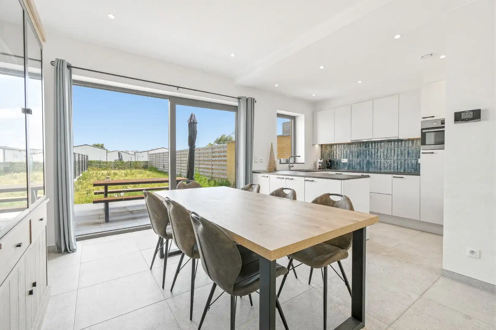 Uiterst energiezuinige instapklare rijwoning met 3 slaapkamers foto 5