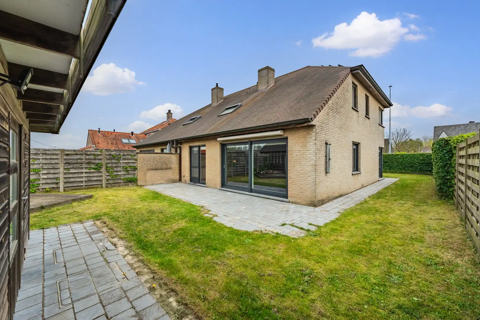 Ruime instapklare gezinswoning met zonnige tuin foto 21