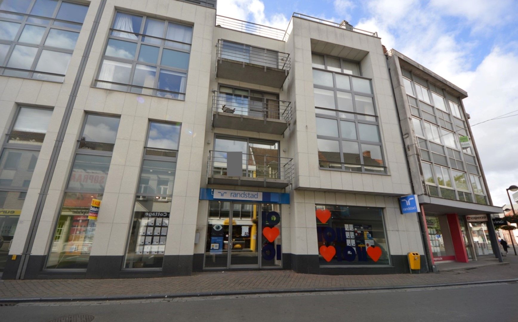 Commerciële ruimte te huur Stationsstraat 17 - 8790 Waregem