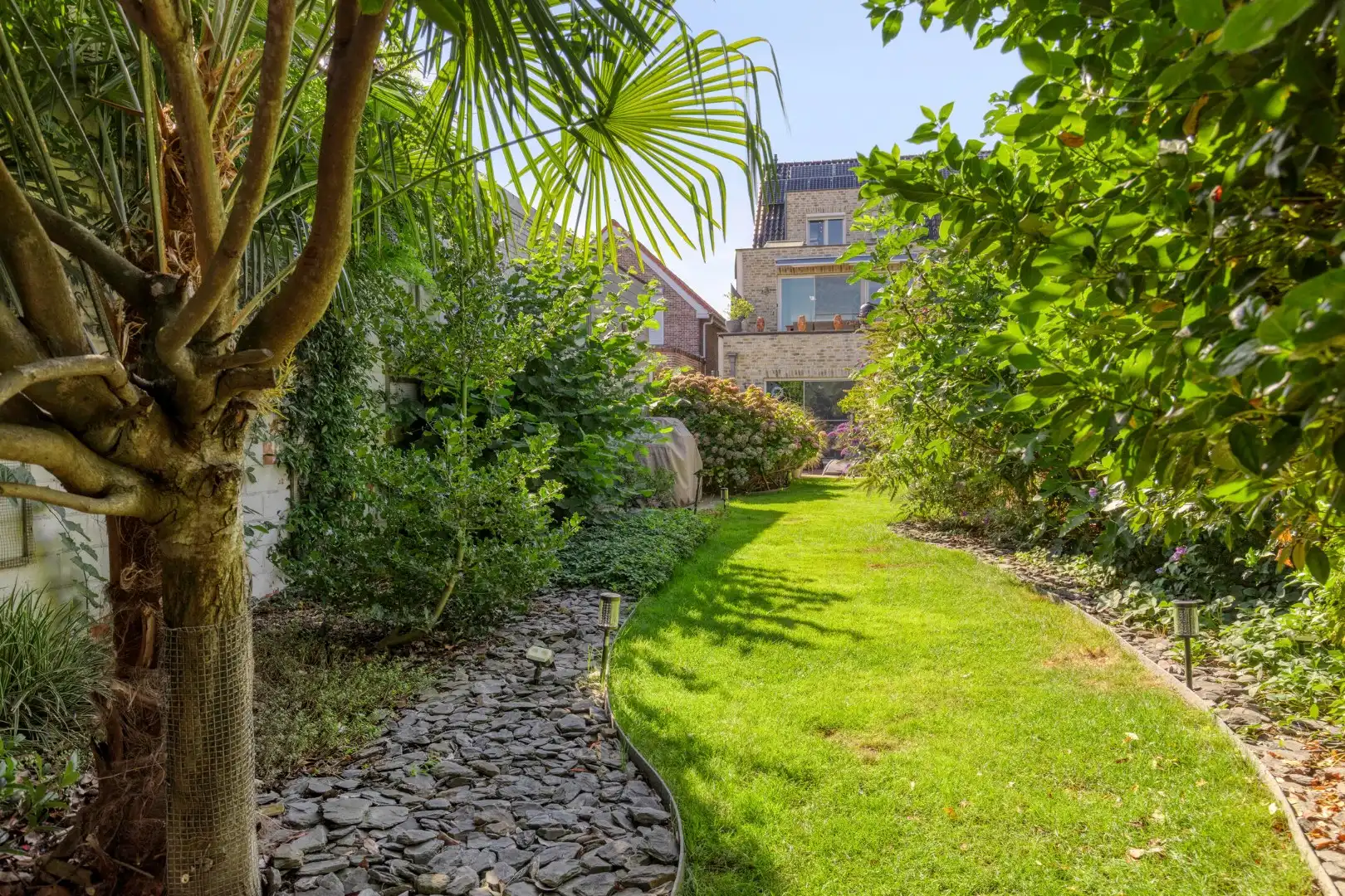 Mooie bel-etage woning van 234 m² bew.opp. op 344 m² grond. foto 30