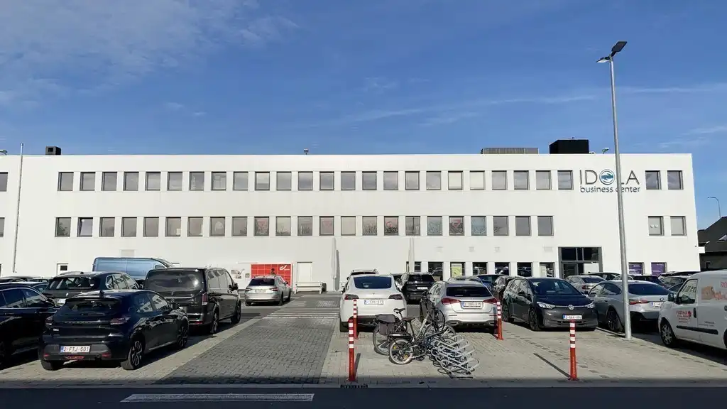 Kantoor te huur Antwerpse Steenweg 19 - a/14wp - 9080 Lochristi