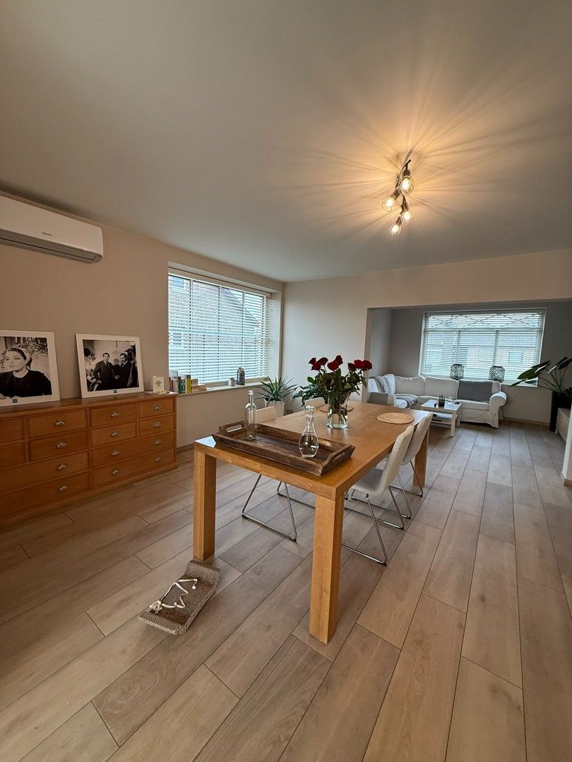 Prachtig instapklare woning met 3 slaapkamers en grote tuin te Leopoldsburg. foto 5