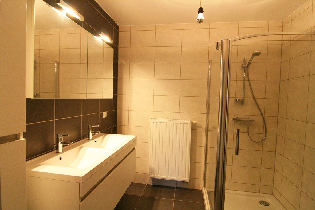 Wonen in een tweeslaapkamerappartement met zicht op het KANAAL foto 9