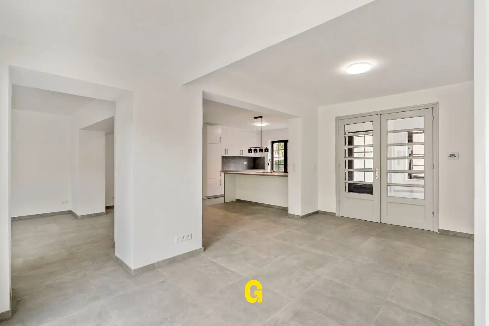 Vakkundig gerenoveerde woning met binnenkoer, tuin en bijgebouwen op 4a 62ca - EPC label B foto 8