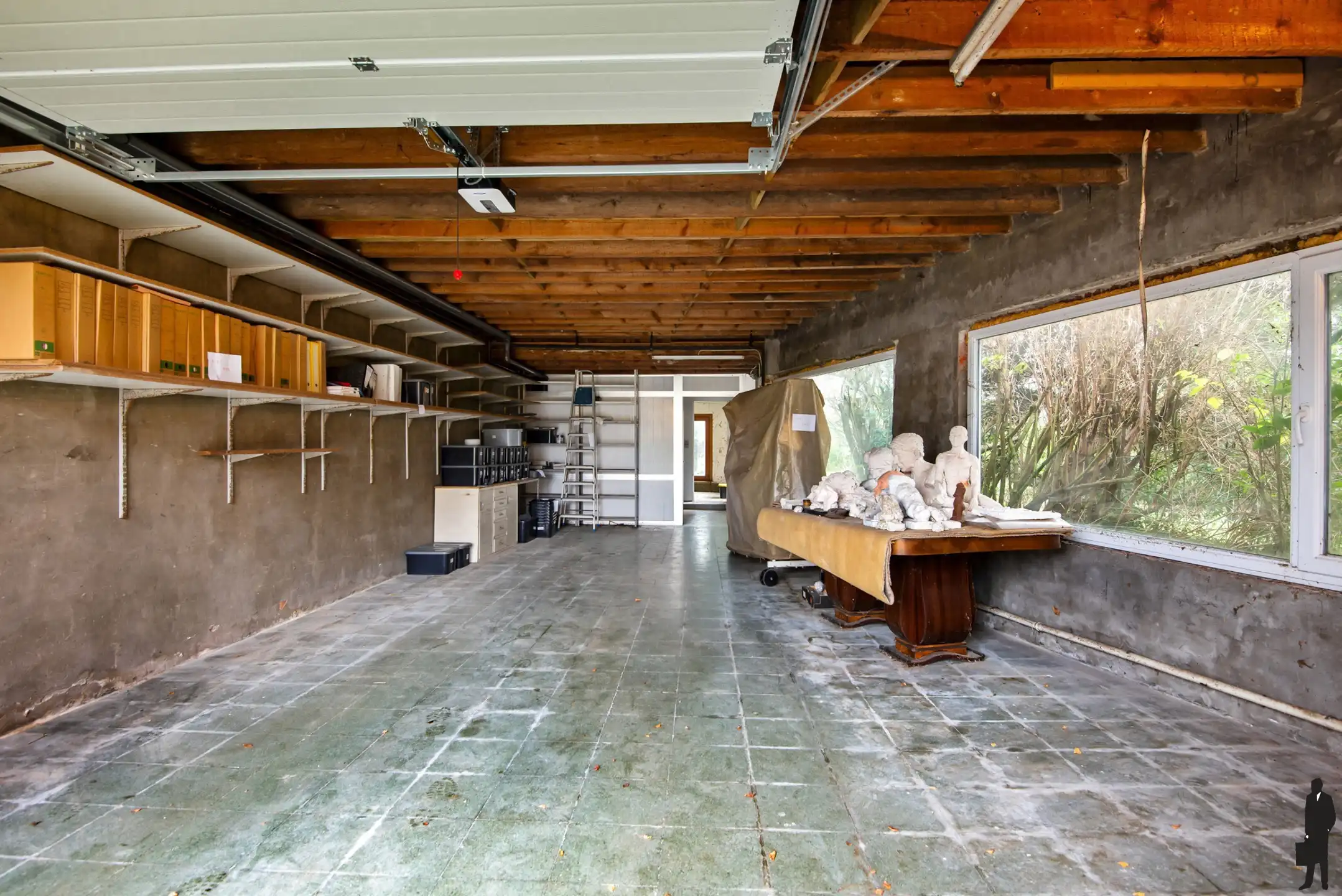 Te renoveren woning met veel mogelijkheden op een toplocatie foto 27