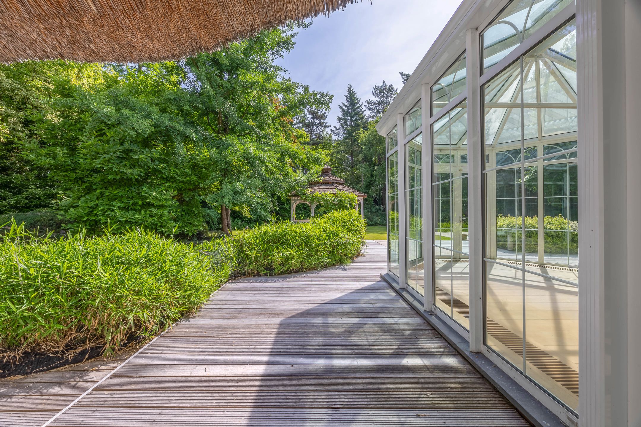 Instapklare villa op een riant perceel van 3.750 m² foto 17