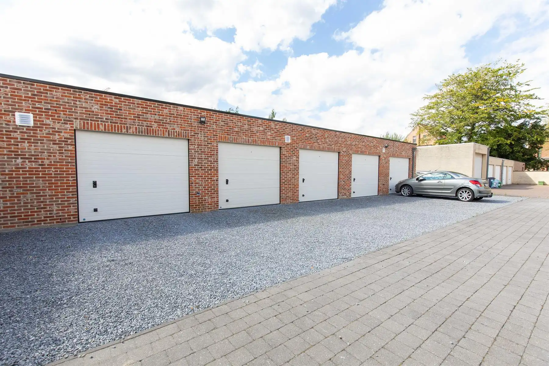 Gezellig appartement met groot terras foto 18