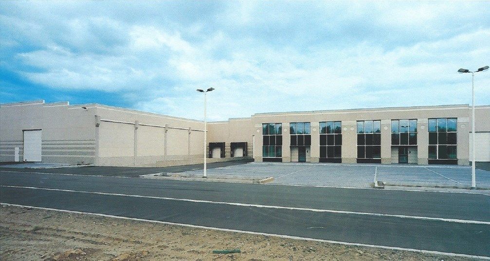 Magazijn met kantoren te huur in haven van Gent foto 11