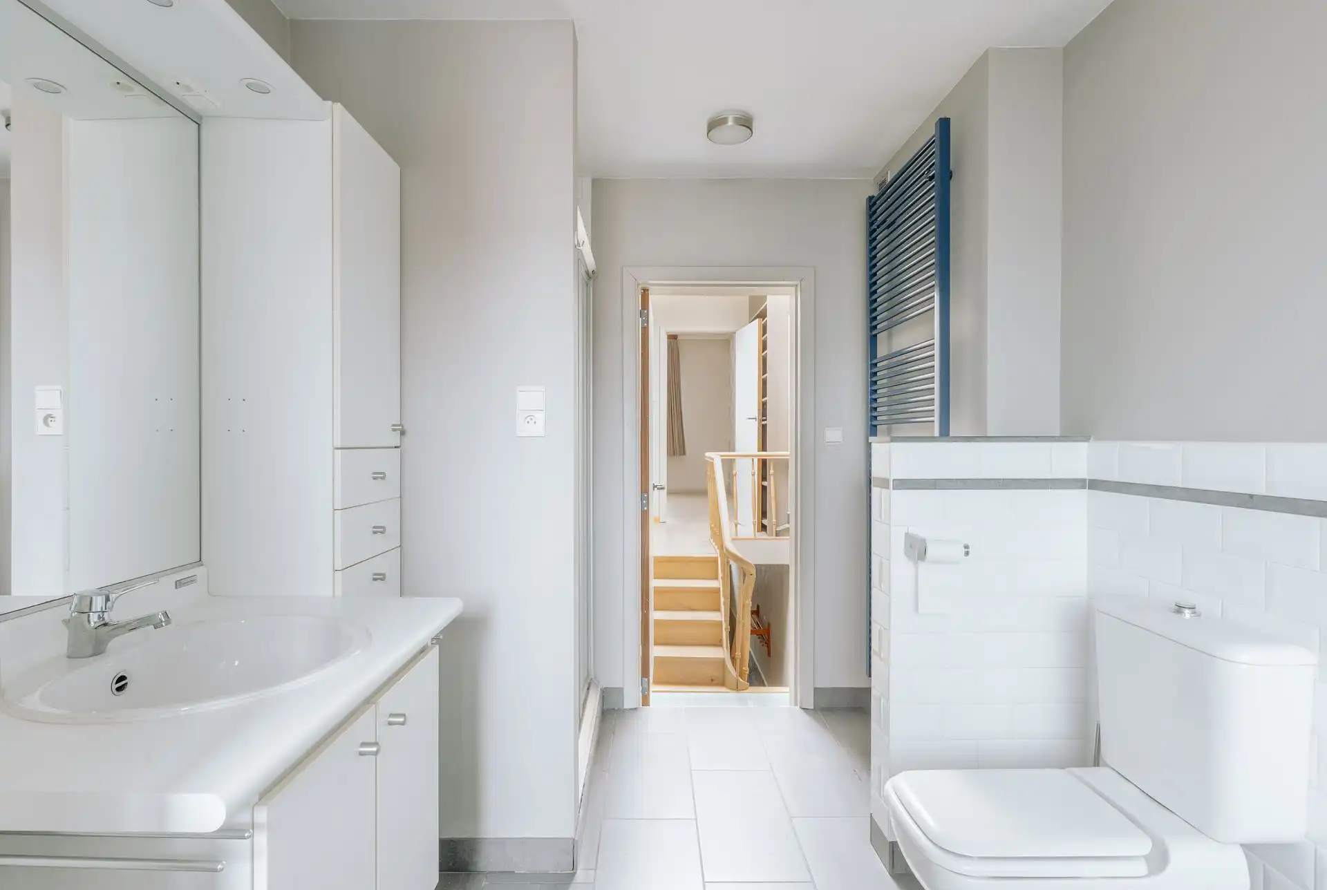 Instapklare woning in gezellige woonwijk! foto 11