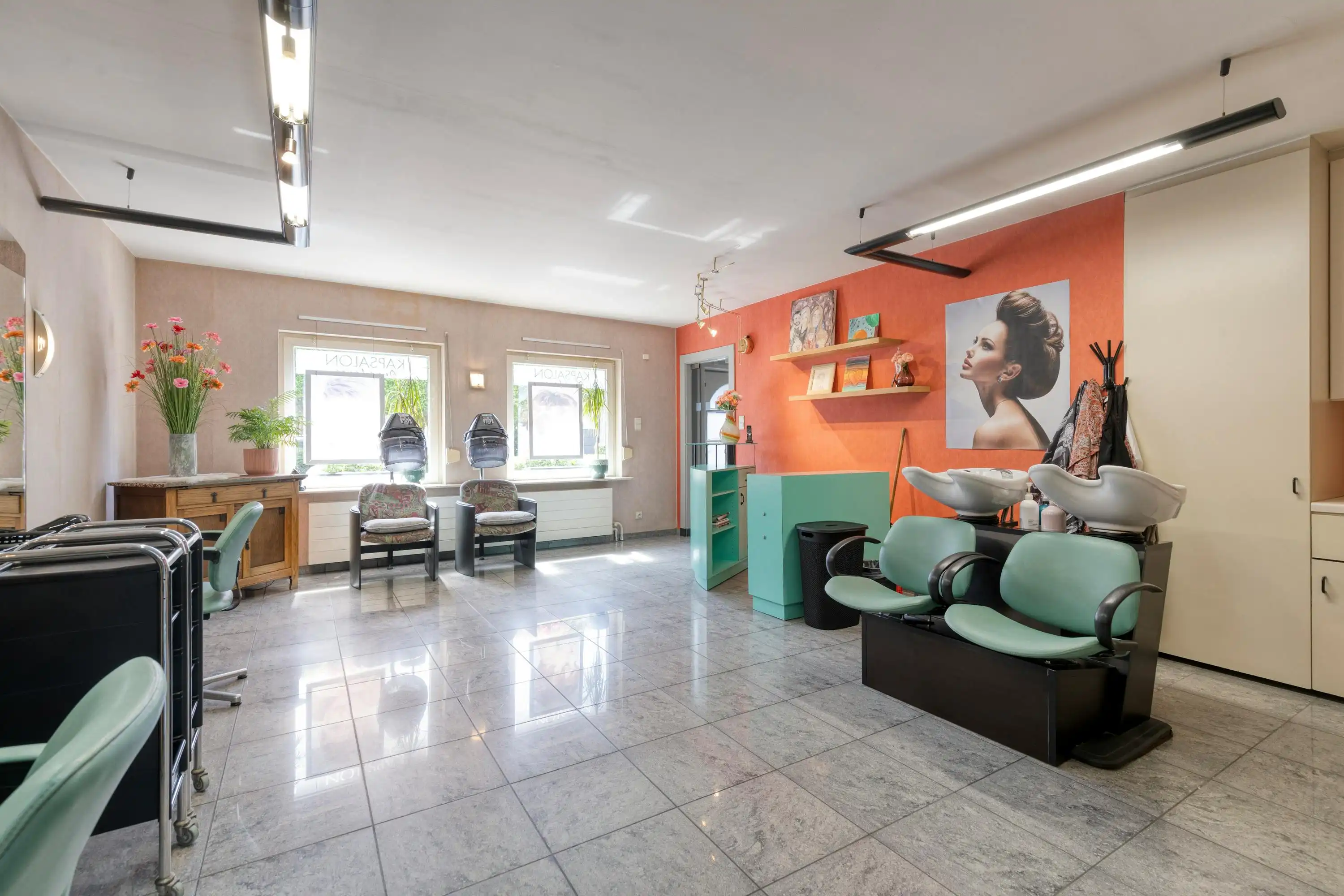 Verrassend ruim, polyvalent huis met 5 slaapkamers te Sint-Kruis foto 13