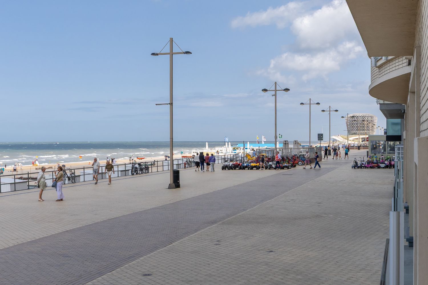 Instapklaar appartement met frontaal zeezicht te koop in Middelkerke foto 14