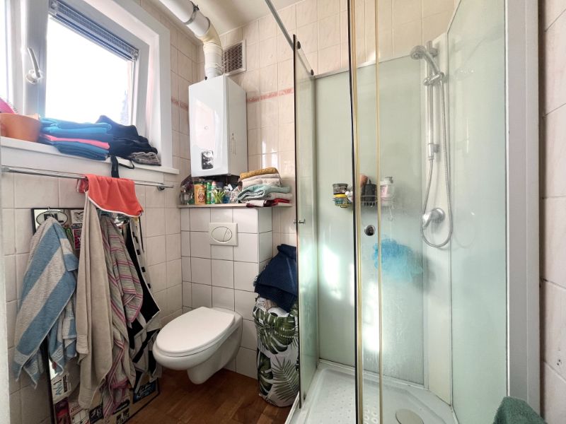 INSTAPKLAAR APPARTEMENT MET TWEE SLAAPKAMERS EN GARAGE foto 7