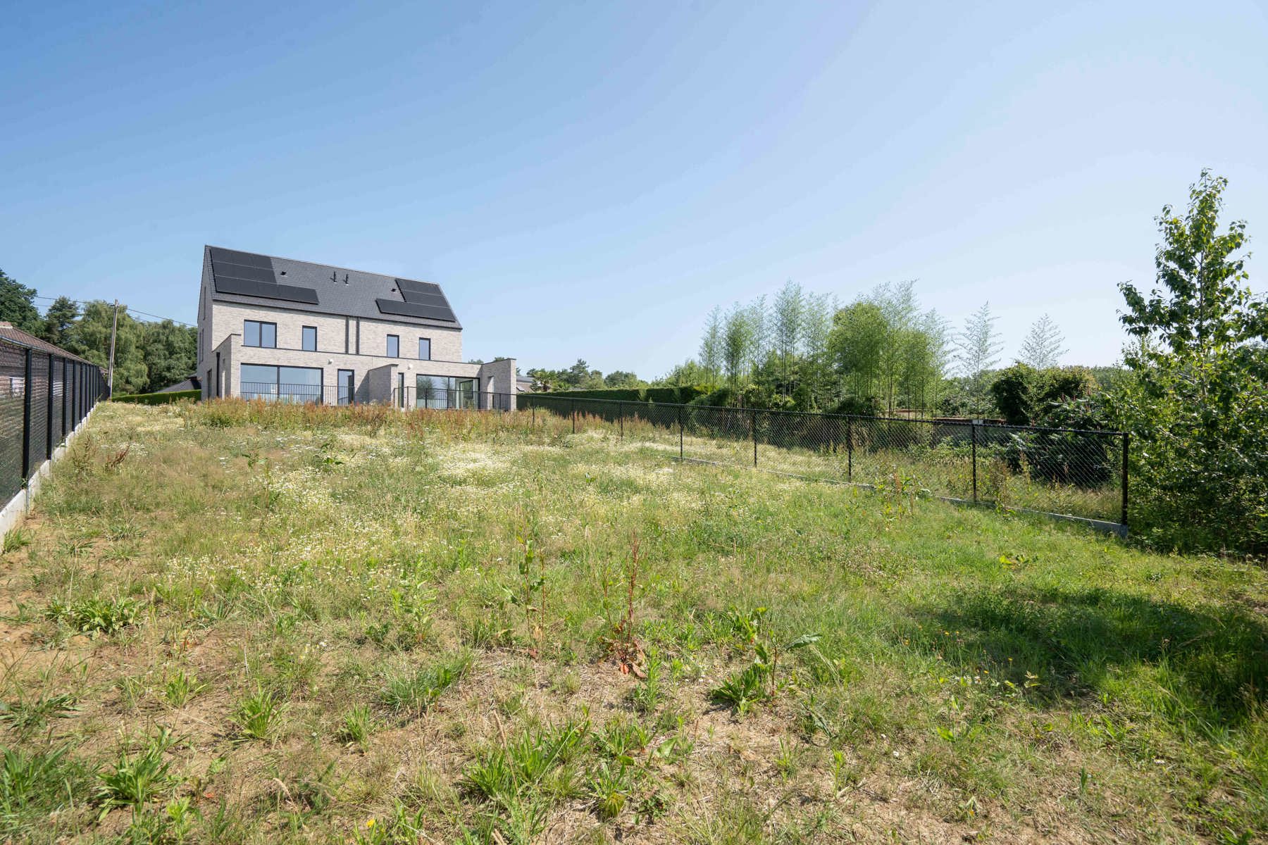 Prachtige nieuwbouwwoning in heel rustige straat te koop! foto 25