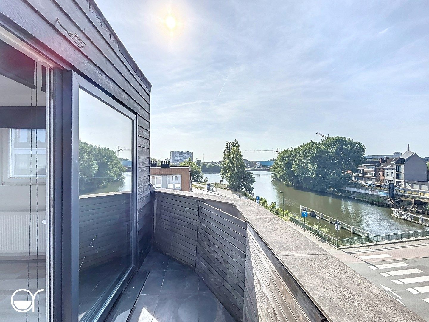Gerenoveerd duplex appartement op hippe locatie foto 18