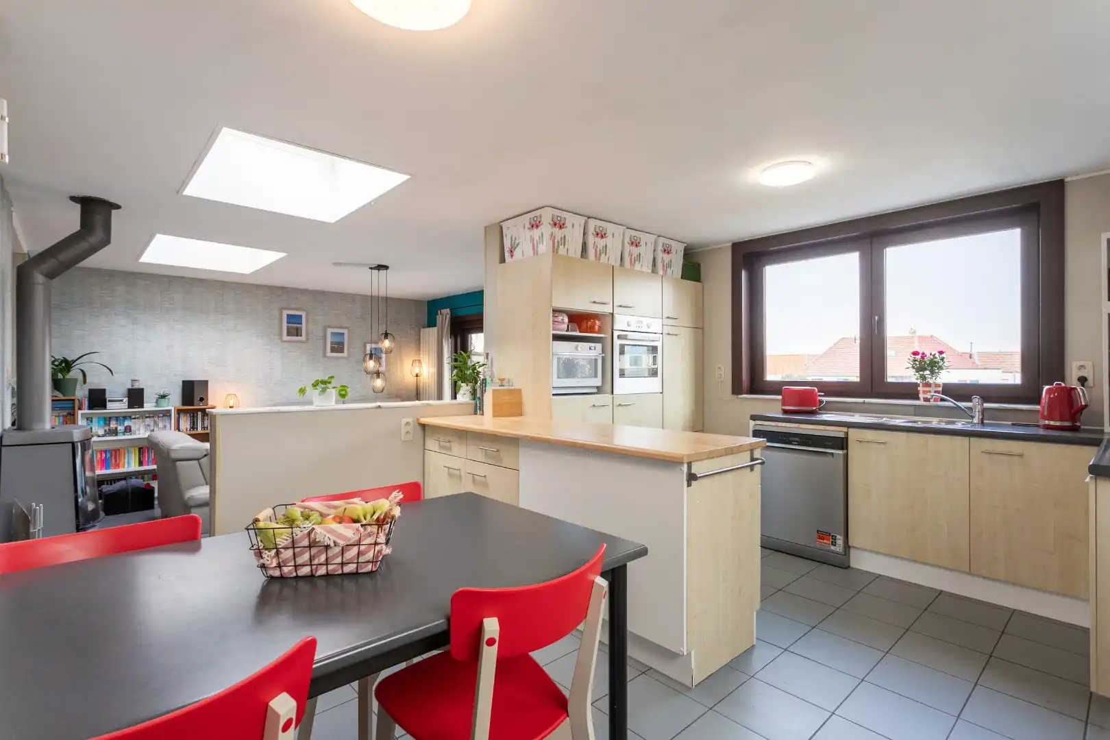 Instapklare gezinswoning met 3 slaapkamers, EPC C en ruime tuin in Buizingen foto 11