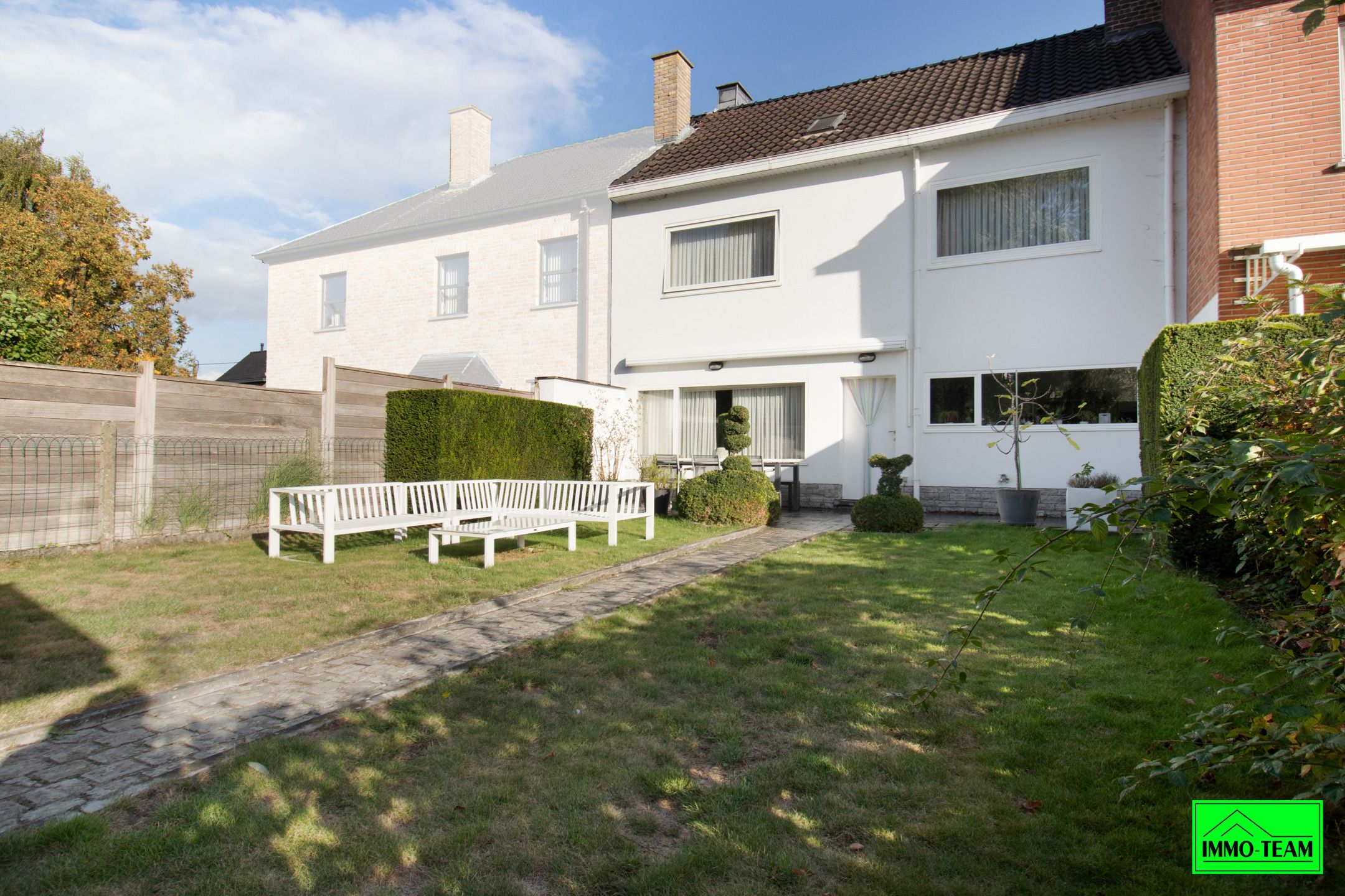 Ruime gezinswoning met tuin en garage in Denderleeuw foto 15