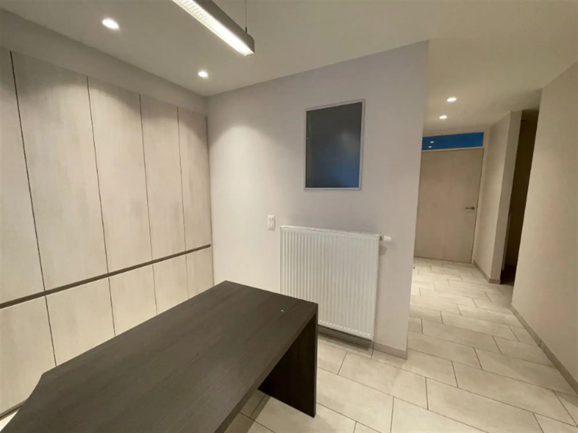 Handelspand met parking foto 5