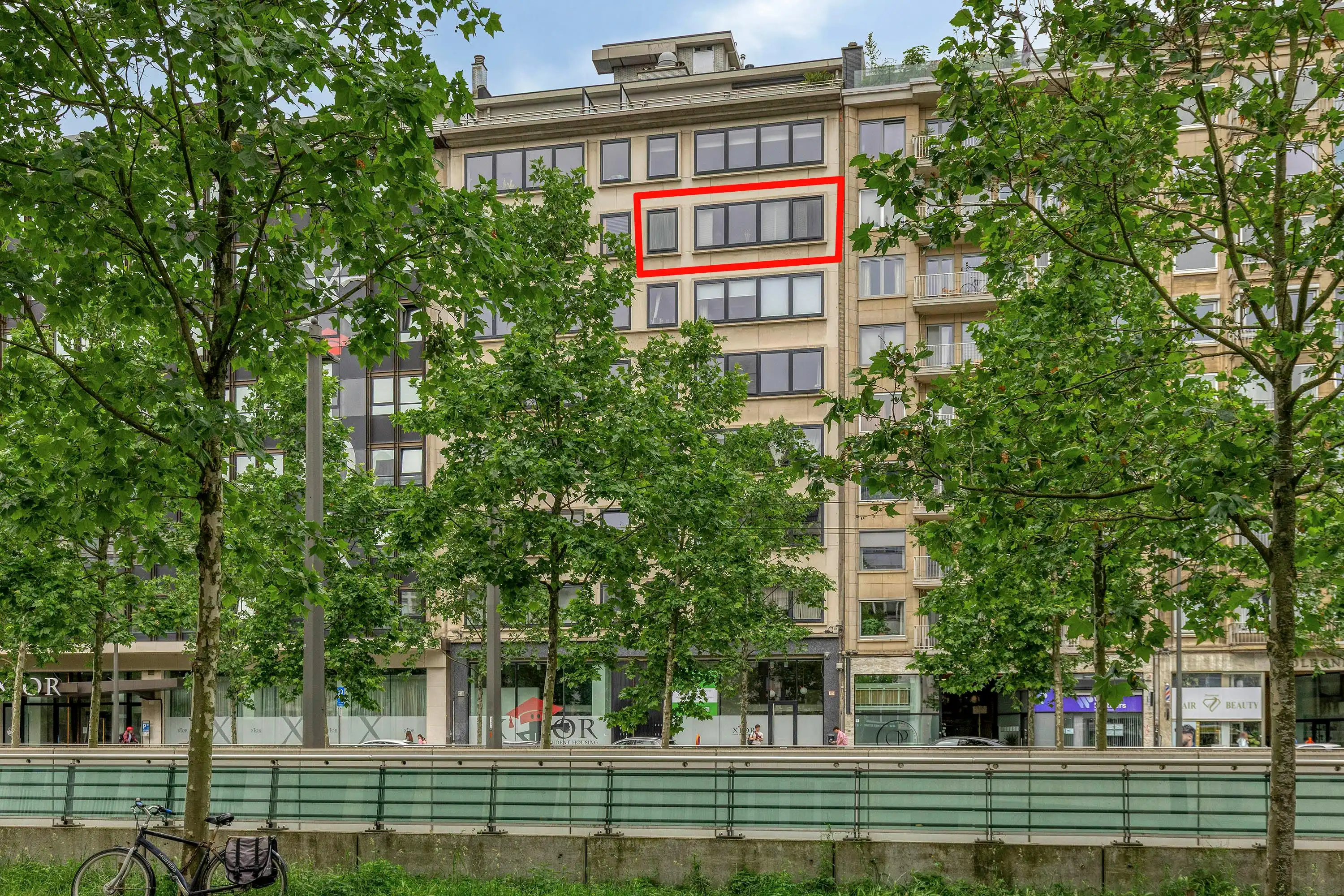 Instapklaar appartement van ca. 130 m² te koop op toplocatie foto 2