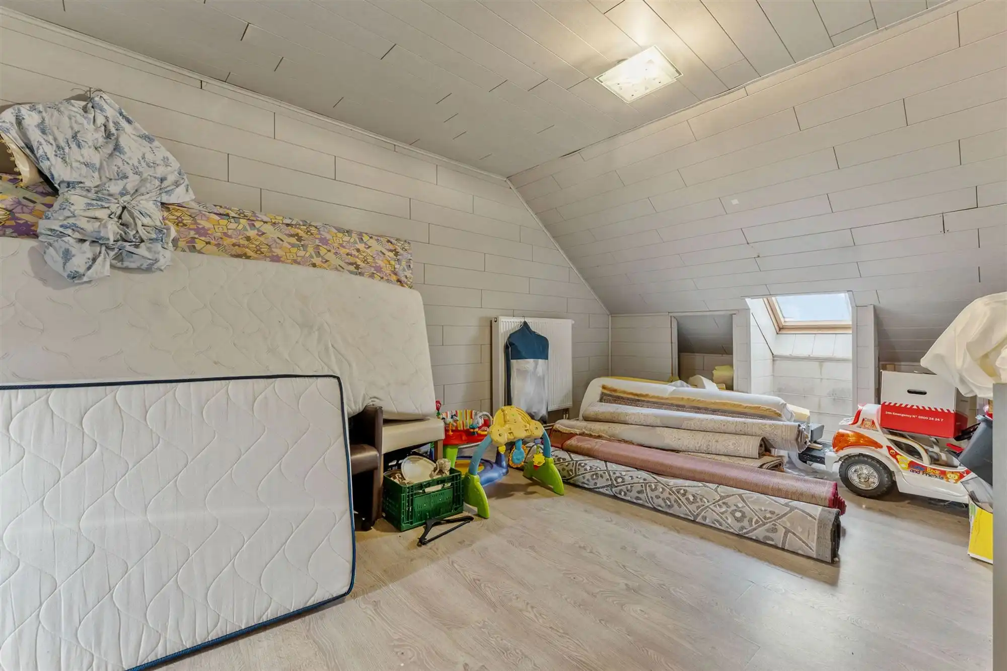 OP TE KNAPPEN WONING MET 3 SLAAPKAMERS PAL IN HET CENTRUM VAN PAAL foto 15