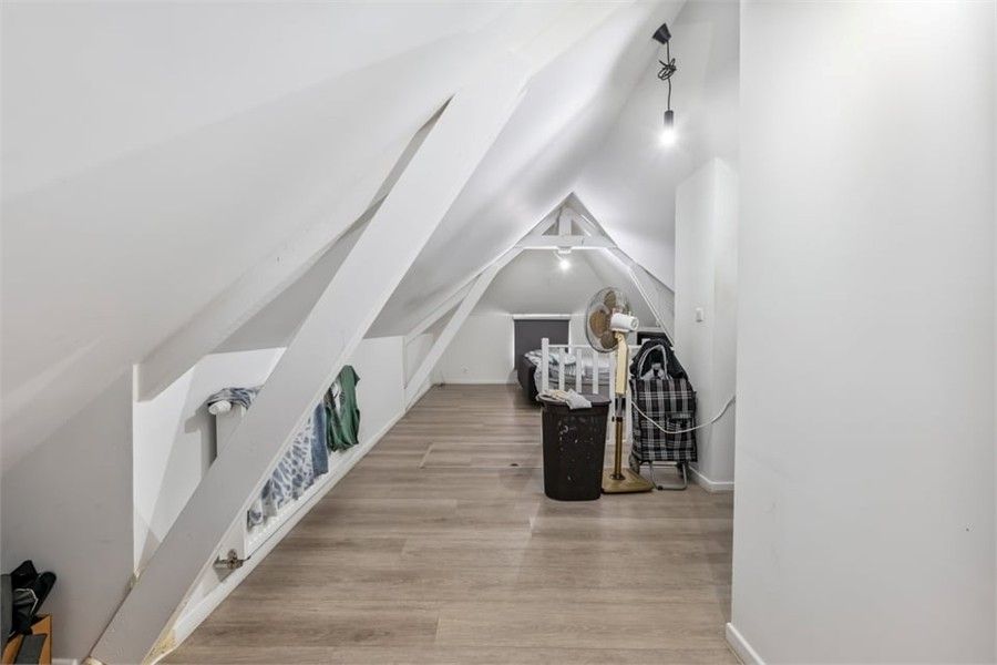 INTERESSANTE OPBRENGSTEIGENDOM MET HANDELSRUIMTE EN APPARTEMENT foto 35