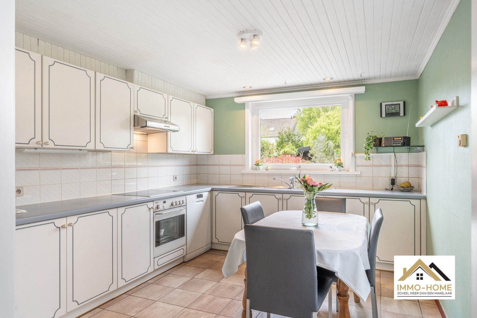 Ruime woning op een rustige topligging in Heusden! foto 12