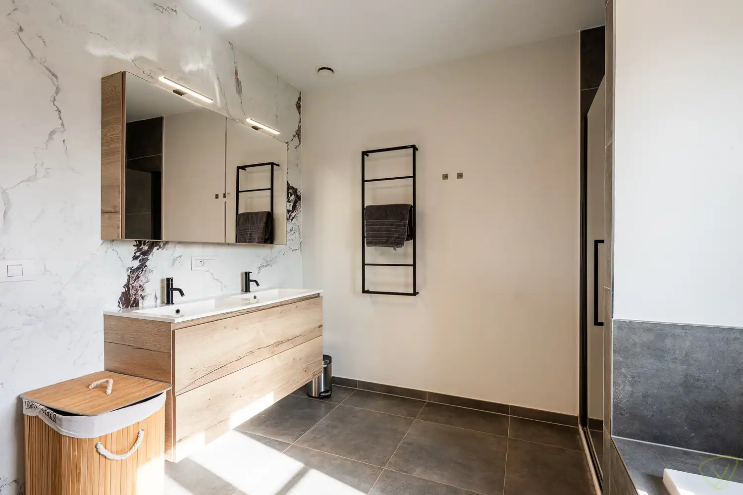 Moderne halfopen instpaklare woning met garage en tuin op aantrekkelijke locatie in Kaprijke - ideaal voor comfortabel wonen! foto 21